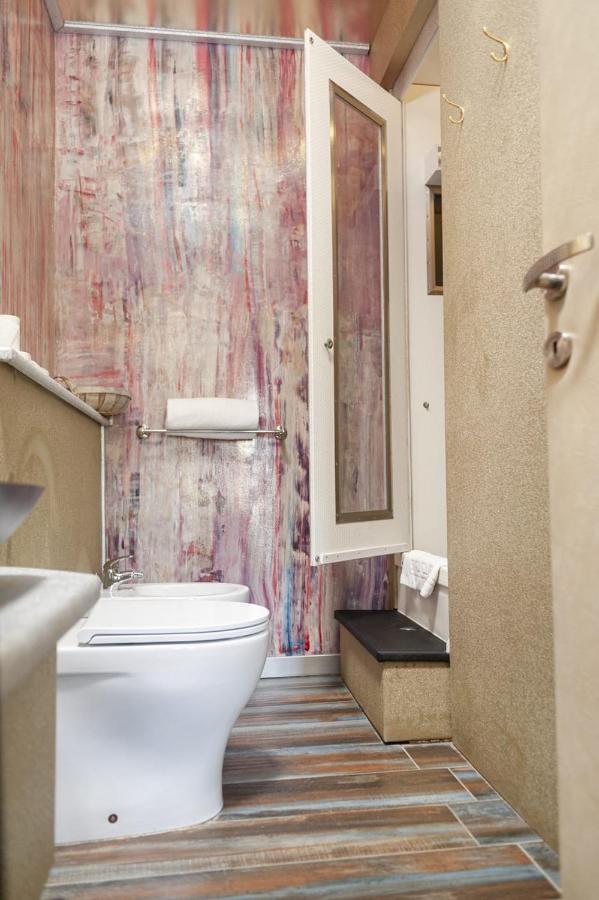 Spa B&B Roma D'Autore Il Nido D'Amore エクステリア 写真