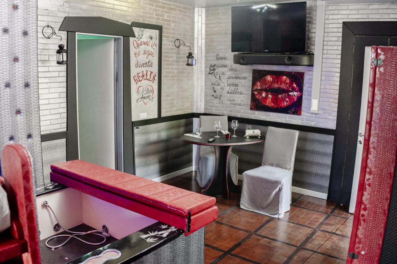Spa B&B Roma D'Autore Il Nido D'Amore エクステリア 写真